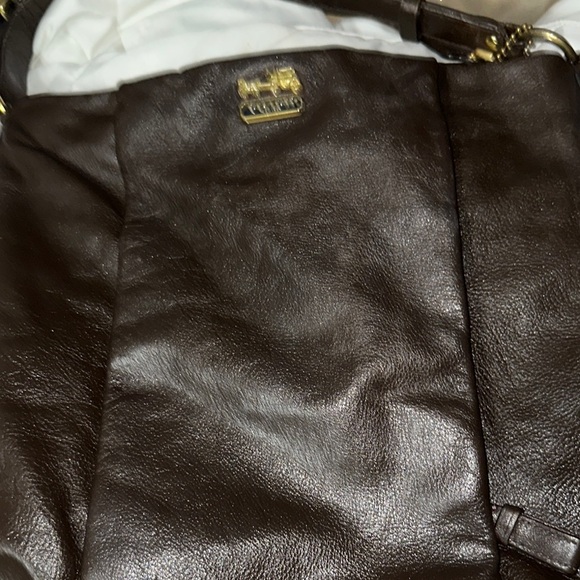 Coach Dark Brown Leather Shoulder Bag nice size gold accents cute - Picture 14 of 14